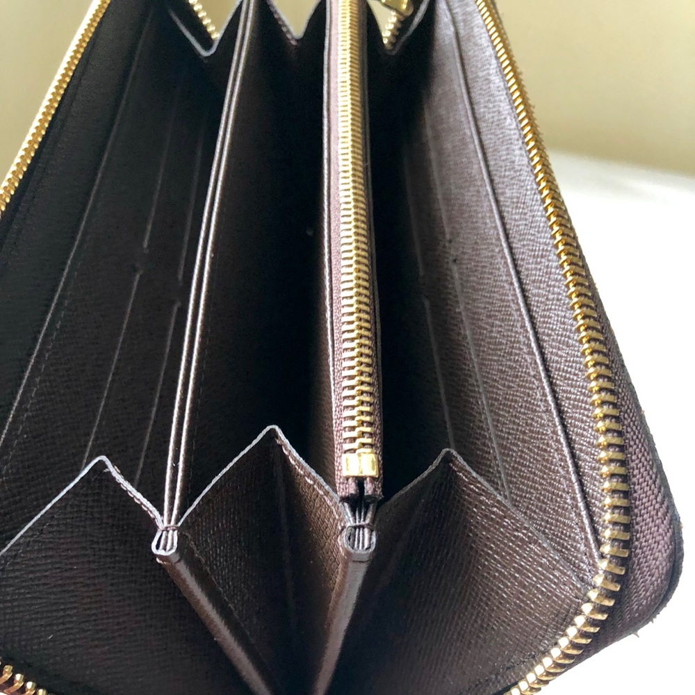 Louis Vuitton zippy wallet - Picture 8 of 8